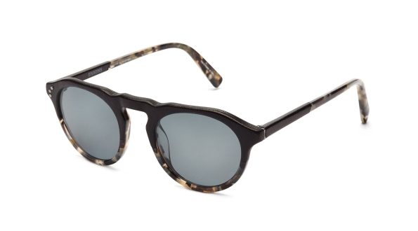 Rhue_BlackLeather_sun_side